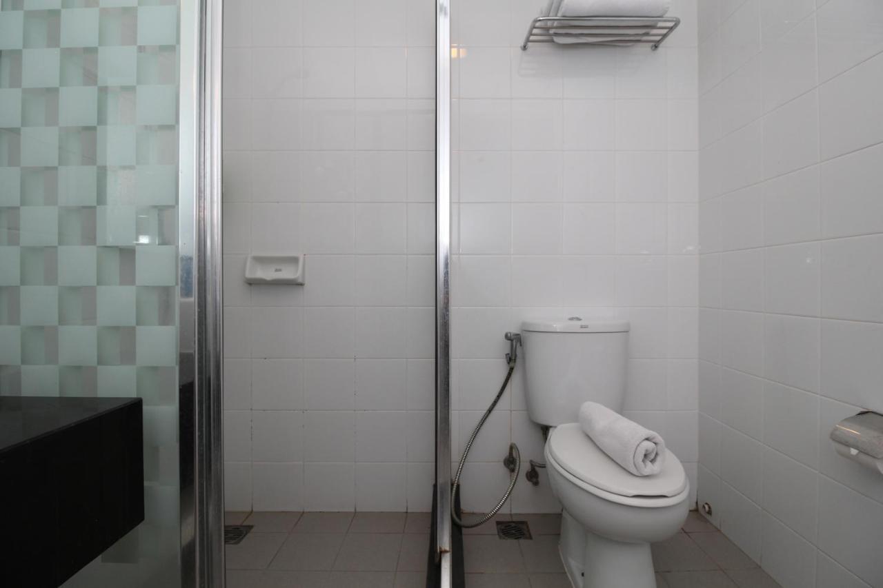 Airy Glodok Pinangsia Raya Jakarta Exterior photo